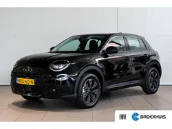 Zwart Nieuw 2025 Fiat 600 Urban SUV | € 28.595 (Goede deal)
