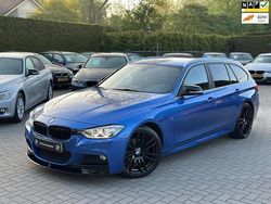 Blauw, metallic lak Gebruikt 2014 BMW 316 Executive Stationwagen | € 16.950 (Duur)