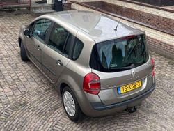 Beige Gebruikt 2009 Renault Modus Expression MPV | € 1.999 (Goede deal)