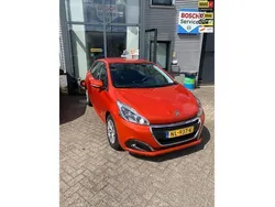 Oranje Gebruikt 2017 Peugeot 208 Hatchback | € 7.750 (Iets duurder)