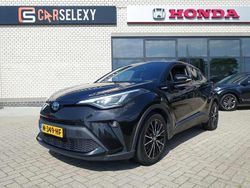 Zwart Gebruikt 2020 Toyota C-HR Executive SUV | € 21.950 (Eerlijke prijs)