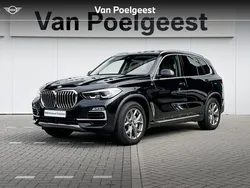 Black sapphire metallic (zwart metallic) Gebruikt 2021 BMW X5 Executive SUV | € 62.900 (Goede deal)