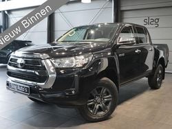 Zwart Gebruikt 2024 Toyota HiLux Pickup | € 43.990 (Eerlijke prijs)