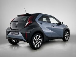 Blauw (metallic) Gebruikt 2024 Toyota Aygo X Pulse SUV | € 22.950