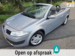 Beige Gebruikt 2005 Renault Mégane Cabriolet Luxe Cabriolet | € 3.950 (Duur)