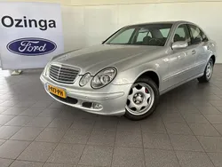 Grijs Gebruikt 2003 Mercedes E240 Classic Sedan | € 9.800 (Duur)
