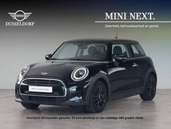 Zwart Gebruikt 2021 Mini ONE Classic Hatchback | € 20.450 (Eerlijke prijs)