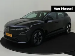 Noir etoile Gebruikt 2023 Renault Mégane Equilibre Hatchback | € 25.940 (Goede deal)