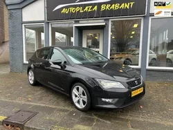 Zwart Gebruikt 2013 Seat Leon FR Hatchback | € 10.999 (Eerlijke prijs)