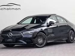 Zwart Gebruikt 2024 Mercedes CLA250e Premium Sedan | € 44.500 (Duur)