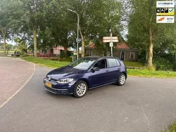 Blauw Gebruikt 2017 VW Golf VII Highline Hatchback | € 11.450 (Super prijs)