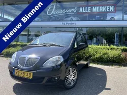 Bruin Gebruikt 2005 Lancia Musa MPV | € 4.450 (Eerlijke prijs)