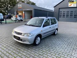 Grijs Gebruikt 2001 Mazda Demio Exclusive MPV | € 1.100 (Eerlijke prijs)