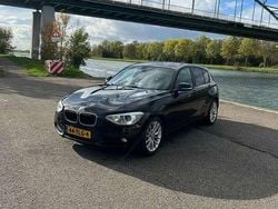 Zwart Gebruikt 2012 BMW 118 Hatchback | € 6.350 (Goede deal)