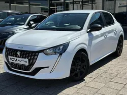 Wit Gebruikt 2022 Peugeot 208 Active Hatchback | € 17.950 (Eerlijke prijs)