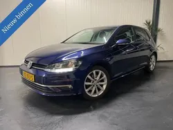 Blauw Gebruikt 2017 VW Golf VII Comfortline Hatchback | € 12.450 (Eerlijke prijs)