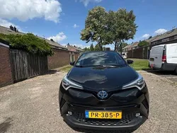 Gebruikt 2017 Toyota C-HR Style SUV | € 16.750 (Eerlijke prijs)