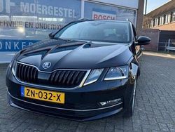 Zwart Gebruikt 2019 Skoda Octavia Business Line Stationwagen | € 15.995 (Eerlijke prijs)