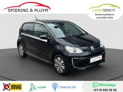 Zwart Gebruikt 2021 VW e-up! Hatchback | € 16.340 (Eerlijke prijs)
