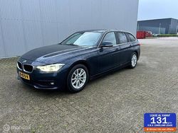 Blauw Gebruikt 2016 BMW 320 Executive Stationwagen | € 7.950 (Eerlijke prijs)