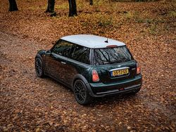 Groen Gebruikt 2006 Mini John Cooper Works Hatchback | € 2.450