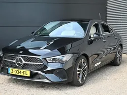 Zwart Gebruikt 2024 Mercedes CLA200 Luxury Sedan | € 42.950