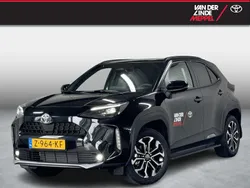 Zwart Gebruikt 2024 Toyota Yaris Cross Edition SUV | € 34.950 (Duur)
