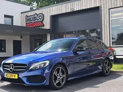 Blauw, metallic lak Gebruikt 2018 Mercedes C180 AMG line Stationwagen | € 19.750 (Eerlijke prijs)