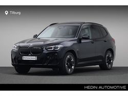 M carbonschwarz metallic (zwart metallic) Gebruikt 2023 BMW iX3 Comfort Edition SUV | € 48.880 (Eerlijke prijs)