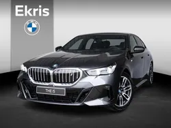 Grijs Nieuw 2025 BMW i5 M Sport Sedan | € 86.126 (Goede deal)