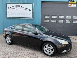 Zwart Gebruikt 2012 Opel Insignia Business Edition Hatchback | € 6.450 (Iets duurder)