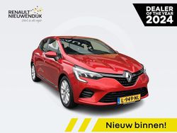 Rouge flamme nnp Gebruikt 2021 Renault Clio V Intens Hatchback | € 15.445 (Eerlijke prijs)