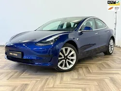 Blauw, metallic lak Gebruikt 2019 Tesla Model 3 Standard Range Sedan | € 15.944 (Eerlijke prijs)