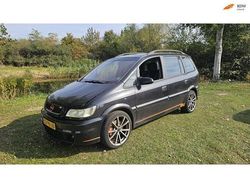 Zwart Gebruikt 2001 Opel Zafira OPC MPV | € 1.950 (Eerlijke prijs)