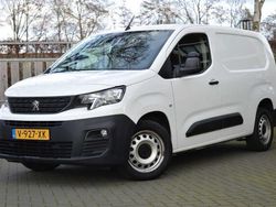 Wit Gebruikt 2019 Peugeot Partner Premium Van | € 11.950 (Eerlijke prijs)