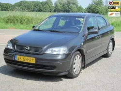 Zwart Gebruikt 2001 Opel Astra Hatchback | € 525 (Super prijs)