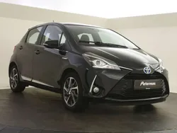 Zwart Gebruikt 2018 Toyota Yaris Premium Hatchback | € 17.499 (Eerlijke prijs)