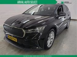 Zwart Gebruikt 2021 Skoda Enyaq iV Comfort SUV | € 26.750 (Eerlijke prijs)