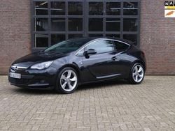Zwart Gebruikt 2012 Opel Astra GTC Sport Hatchback | € 6.350 (Eerlijke prijs)