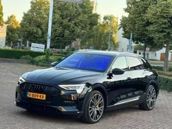 Zwart Gebruikt 2020 Audi e-tron Business SUV | € 31.990 (Duur)