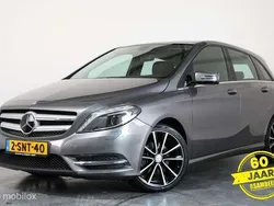 Grijs Gebruikt 2013 Mercedes B180 Ambition MPV | € 11.700 (Eerlijke prijs)