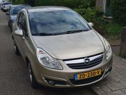 Goud Gebruikt 2008 Opel Corsa Hatchback | € 2.350 (Eerlijke prijs)