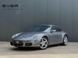 Grijs, metallic lak Gebruikt 2005 Porsche 911 Carrera Sport Coupé | € 44.950 (Eerlijke prijs)