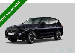 Zwart Gebruikt 2022 BMW iX3 Executive SUV | € 44.900 (Eerlijke prijs)