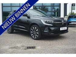 Zwart metallic Gebruikt 2023 Renault Austral Techno SUV | € 33.900 (Eerlijke prijs)