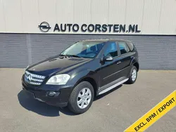Zwart, metallic lak Gebruikt 2007 Mercedes ML320 SUV | € 4.940 (Super prijs)