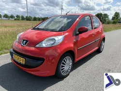 Rood Gebruikt 2008 Peugeot 107 Hatchback | € 2.840 (Eerlijke prijs)