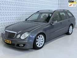 Grijs Gebruikt 2006 Mercedes 220 Stationwagen | € 3.499