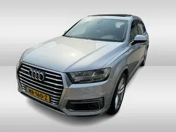 Grijs, metallic lak Gebruikt 2016 Audi Q7 Sport SUV | € 32.950 (Goede deal)