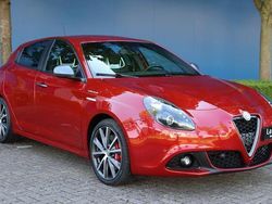 Rood Gebruikt 2017 Alfa Romeo Giulietta Quadrifoglio Verde Hatchback | € 23.450 (Iets duurder)